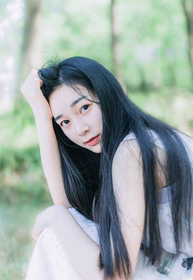 人生的旅途，前途很远，也很暗。然而不要怕，不怕的人的面前才有路。如果你想拥有的更多，那希望就不应寄托在别人身上。